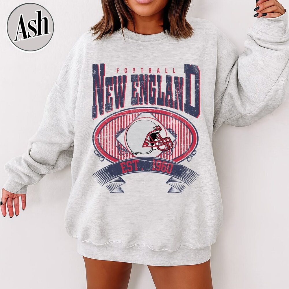 New England Football Vintage Style Crewneck Sweatshirt 17